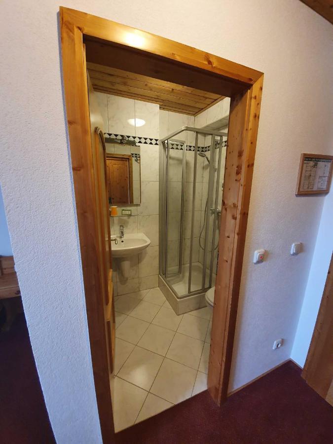 Landgasthof Brunnenwirt Zum Meenzer Fischbachtal 외부 사진